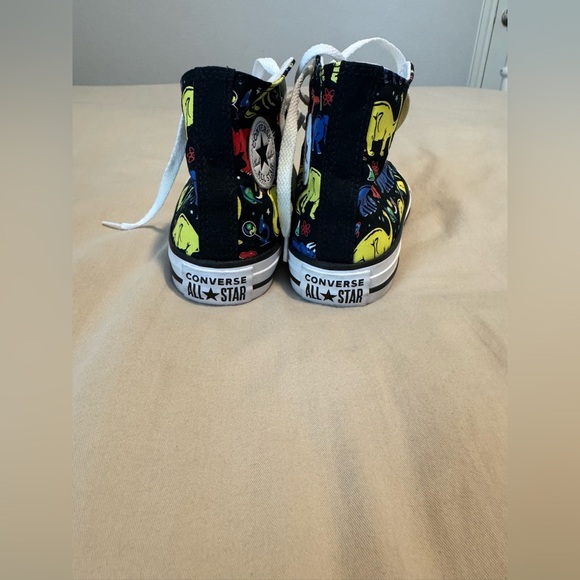 Converse Kids Dinosaur High-Top Size 4 Vibrant Colors Used - Picture 5 of 8